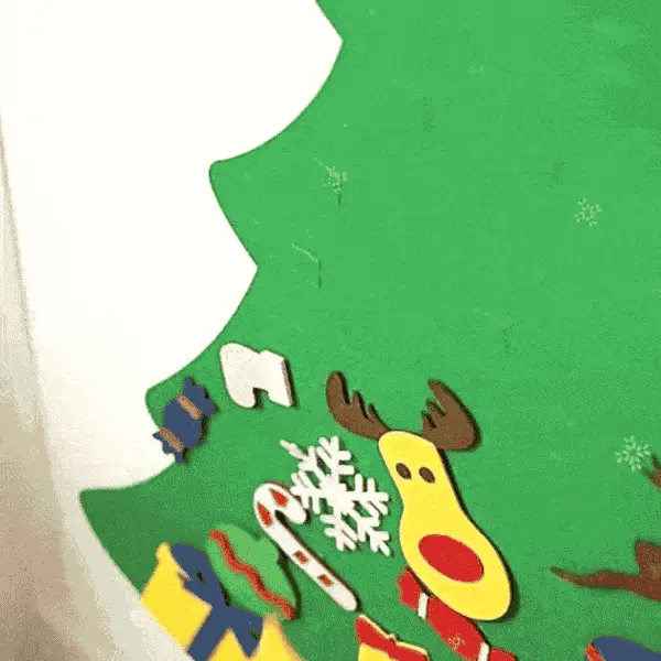 Christmas Tree for Children - 40 Decorations!